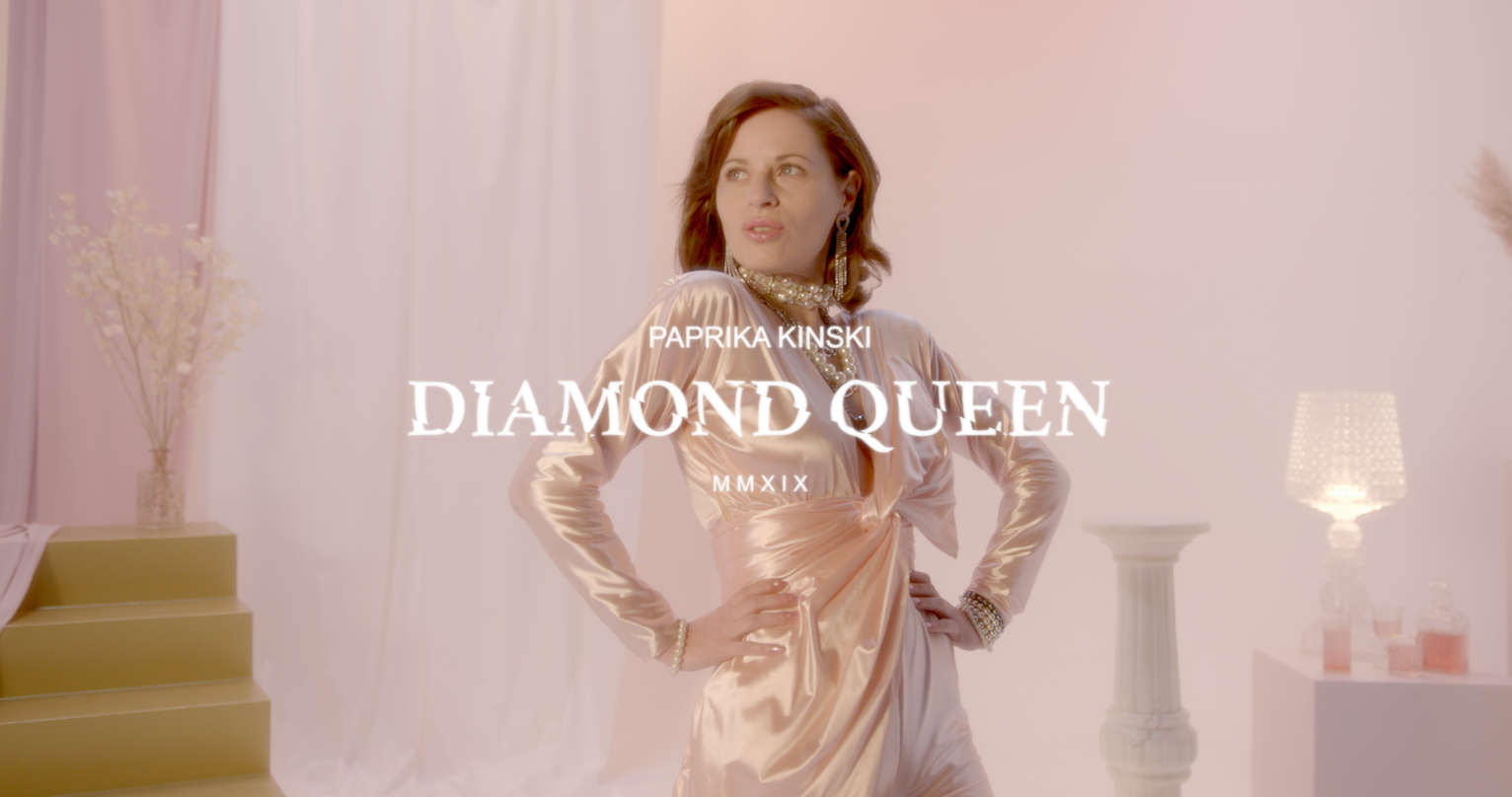 DIAMOND QUEEN Clip Cavalcade